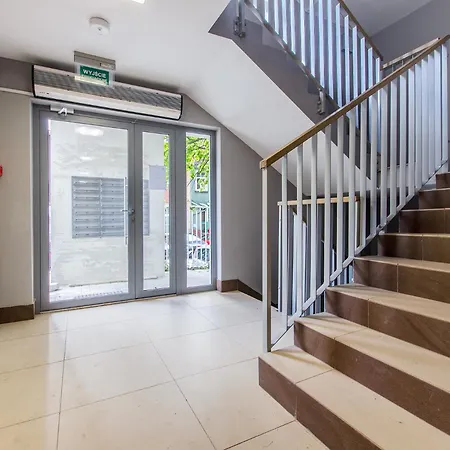 White With Terrace * Vratislav