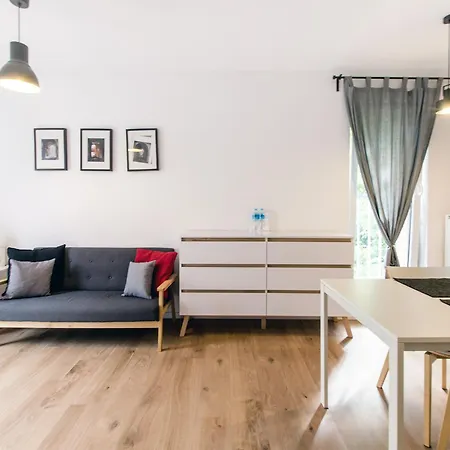 White With Terrace * ורוצלב